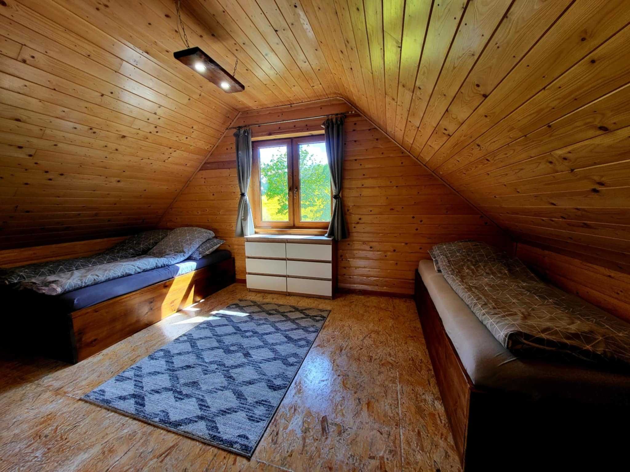 Dom całoroczny nad jeziorem,spokojna okolica,sauna