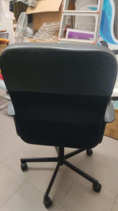 Cadeira Escritório Preta