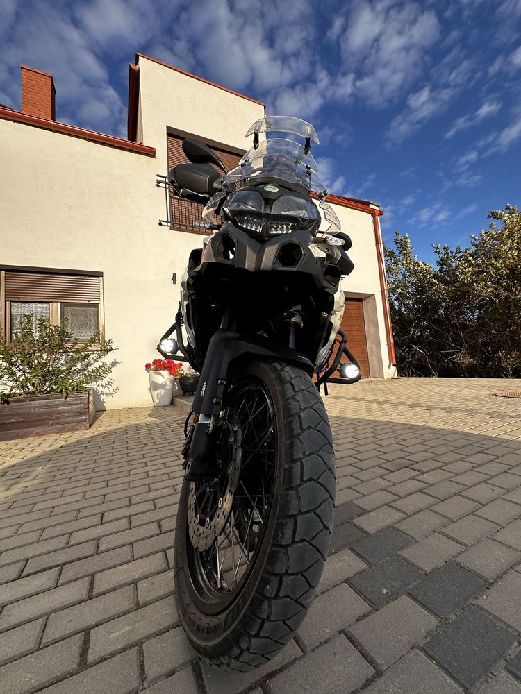 Benelli TRK 502X