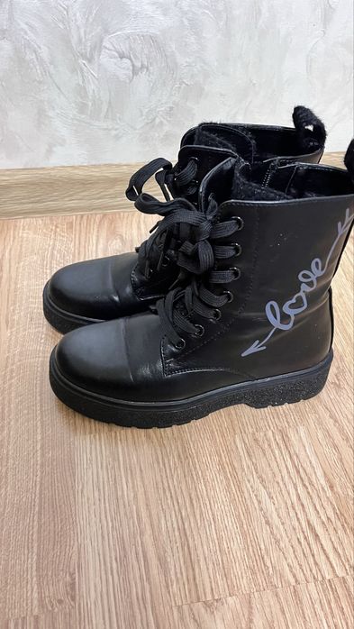 Черевики, ботинки