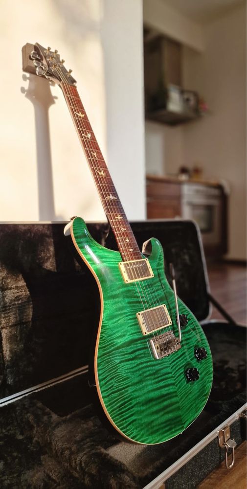 Prs custom 22 top 10 Emerald Green.