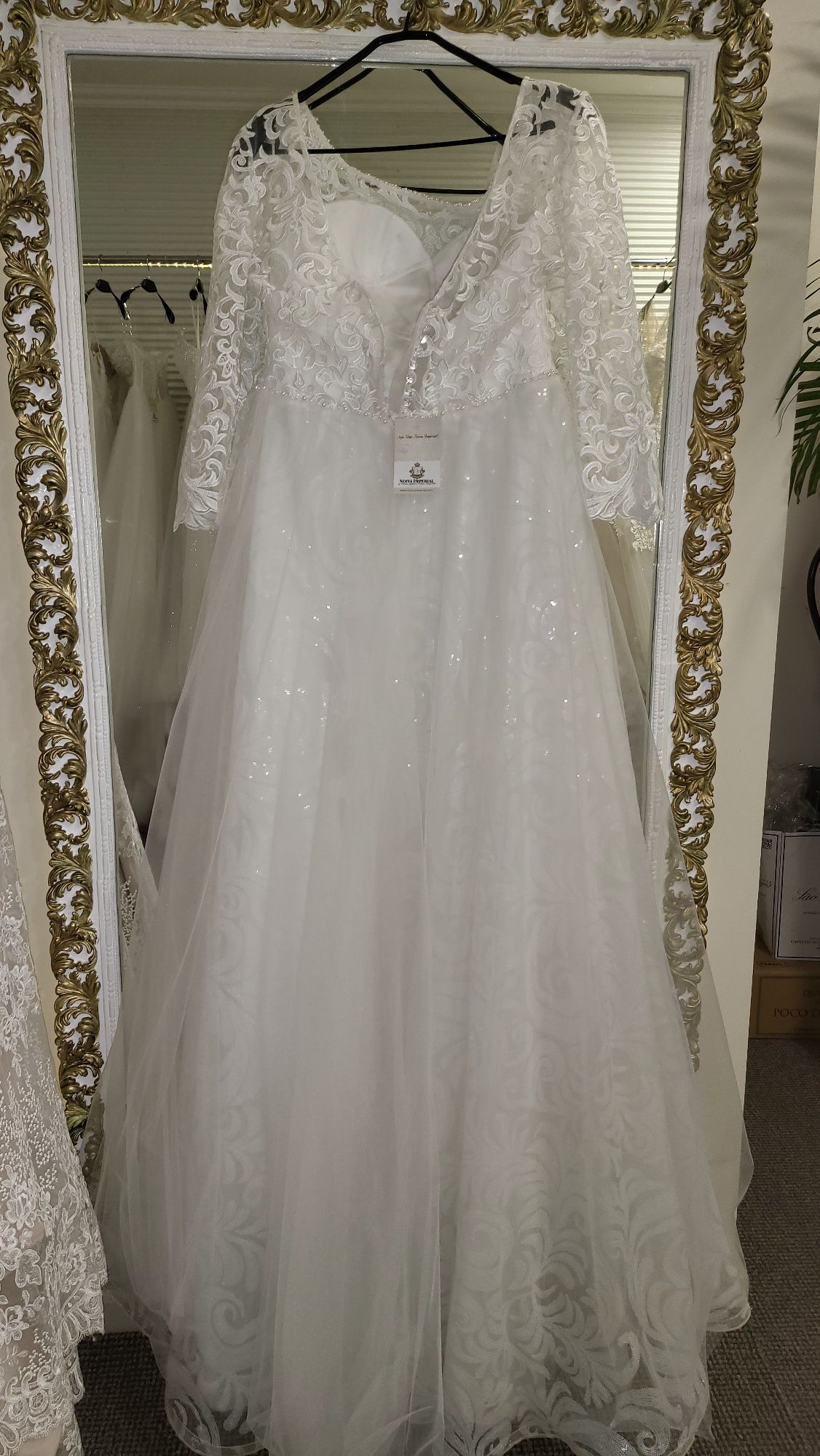 Vestido de Noiva NOVO DE EXPOSIÇÃO tam M