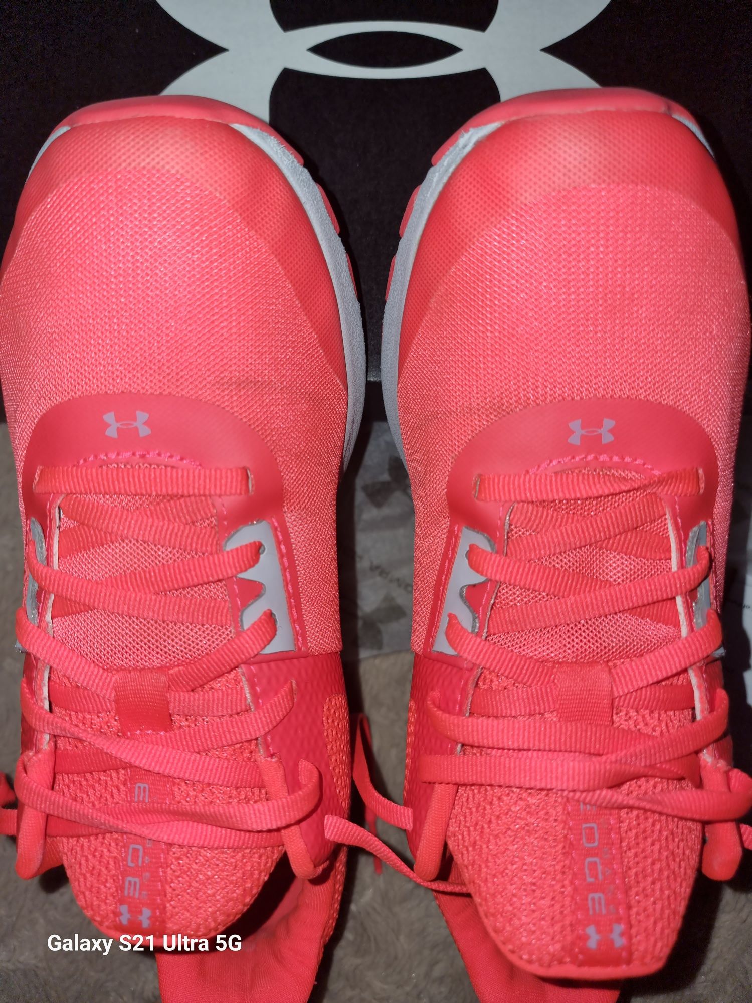 Buty UNDER ARMOUR treningowe rozmiar 40