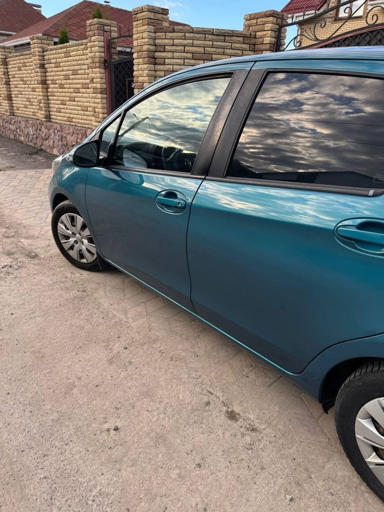 Продам Toyota Yaris