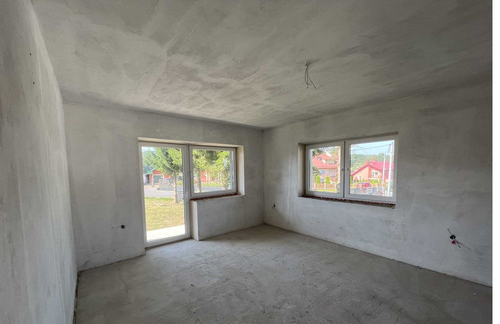 Dom w Sanoku stan deweloperski Kostarowce działka 40 arów Cicha wieś