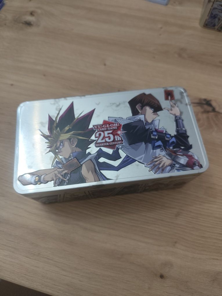 Tin com Bulk Yugioh - s/repetidas