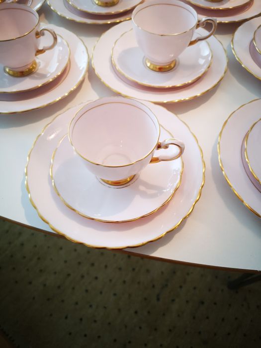 Zestaw 12 osób Royal Tuscan porcelana lata 40