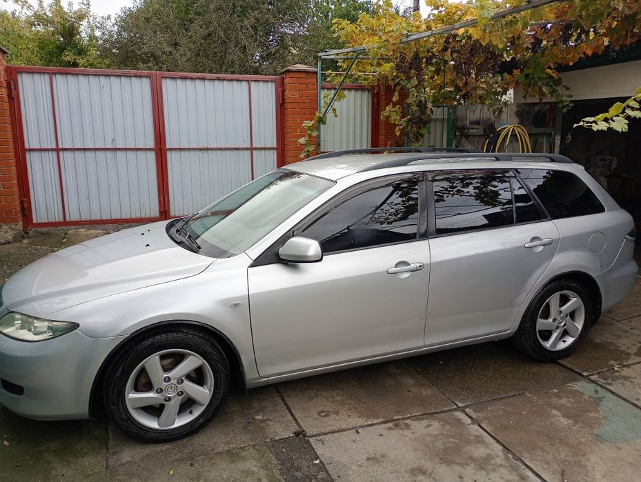 Мазда продаю свое вто.