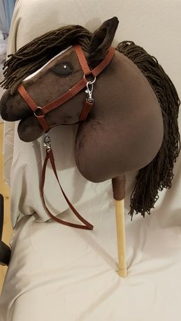Hobby Horse koń na kiju ciemny brąz z brązową grzywą