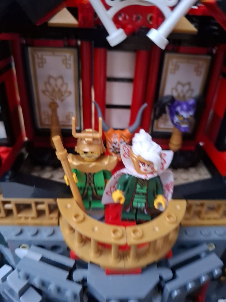 Lego świątynia wskrzeszenia 70643