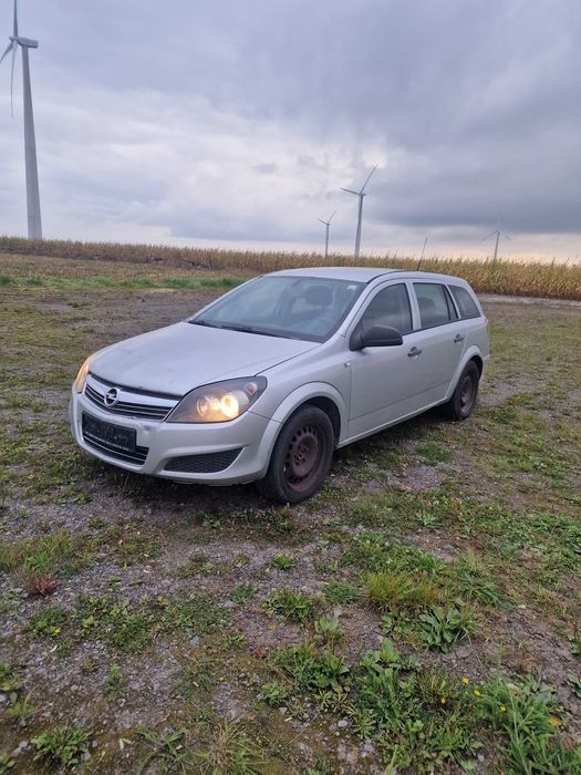 Opel astra dieselek super stan sprowadzona transport