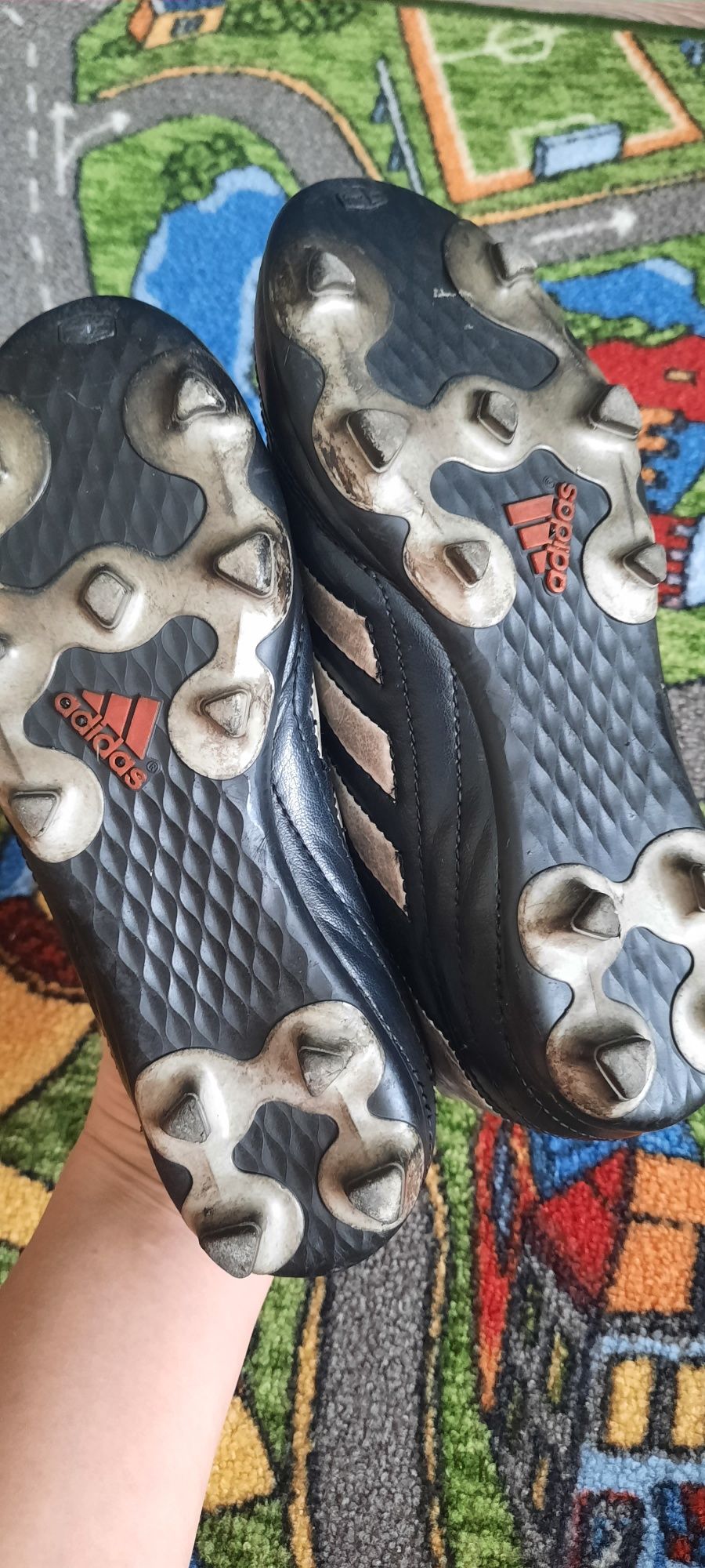 Сороконіжки Adidas  33 розмір
