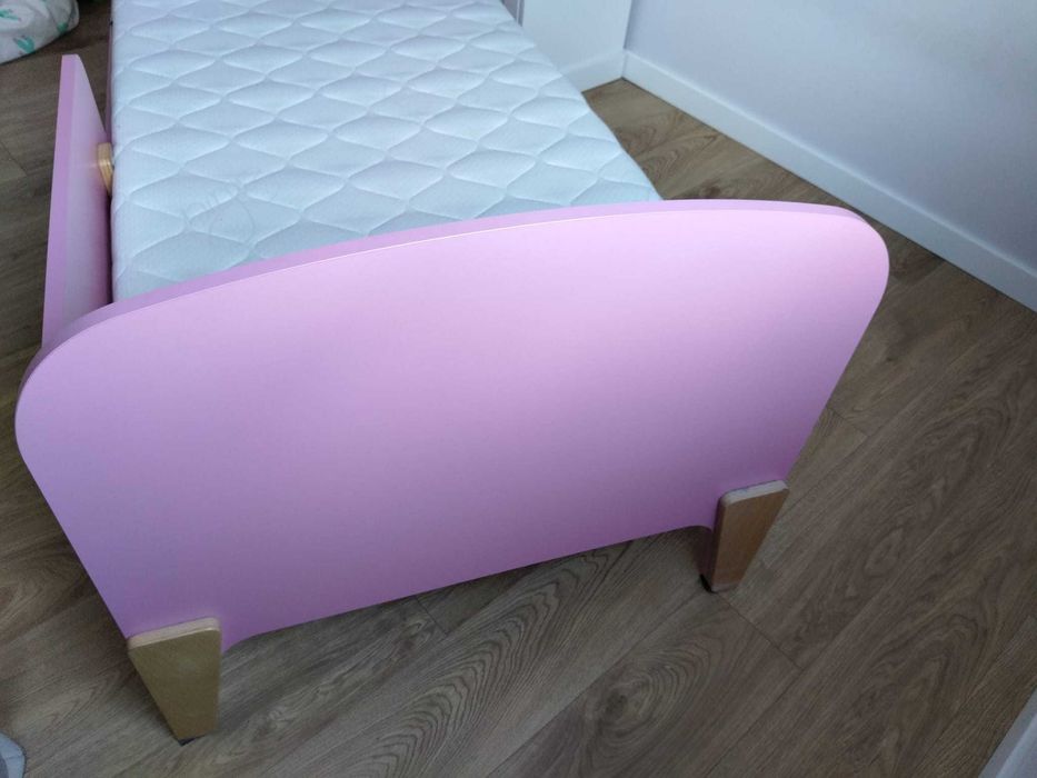 Łóżko różowe 80x160 z barierką Normastore kids, materac piankowy