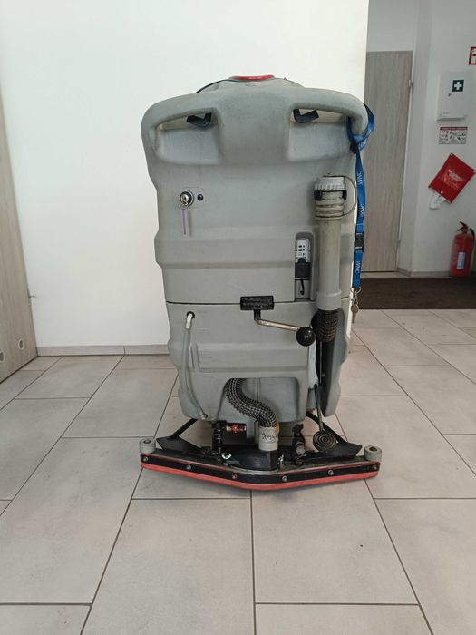 Szorowarka/maszyna czyszcząca Comac Simpla 50BT