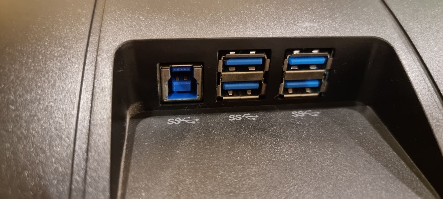 Монітор Philips 241P6Q