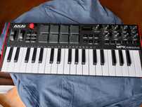 Akai Professional MPK mini plus