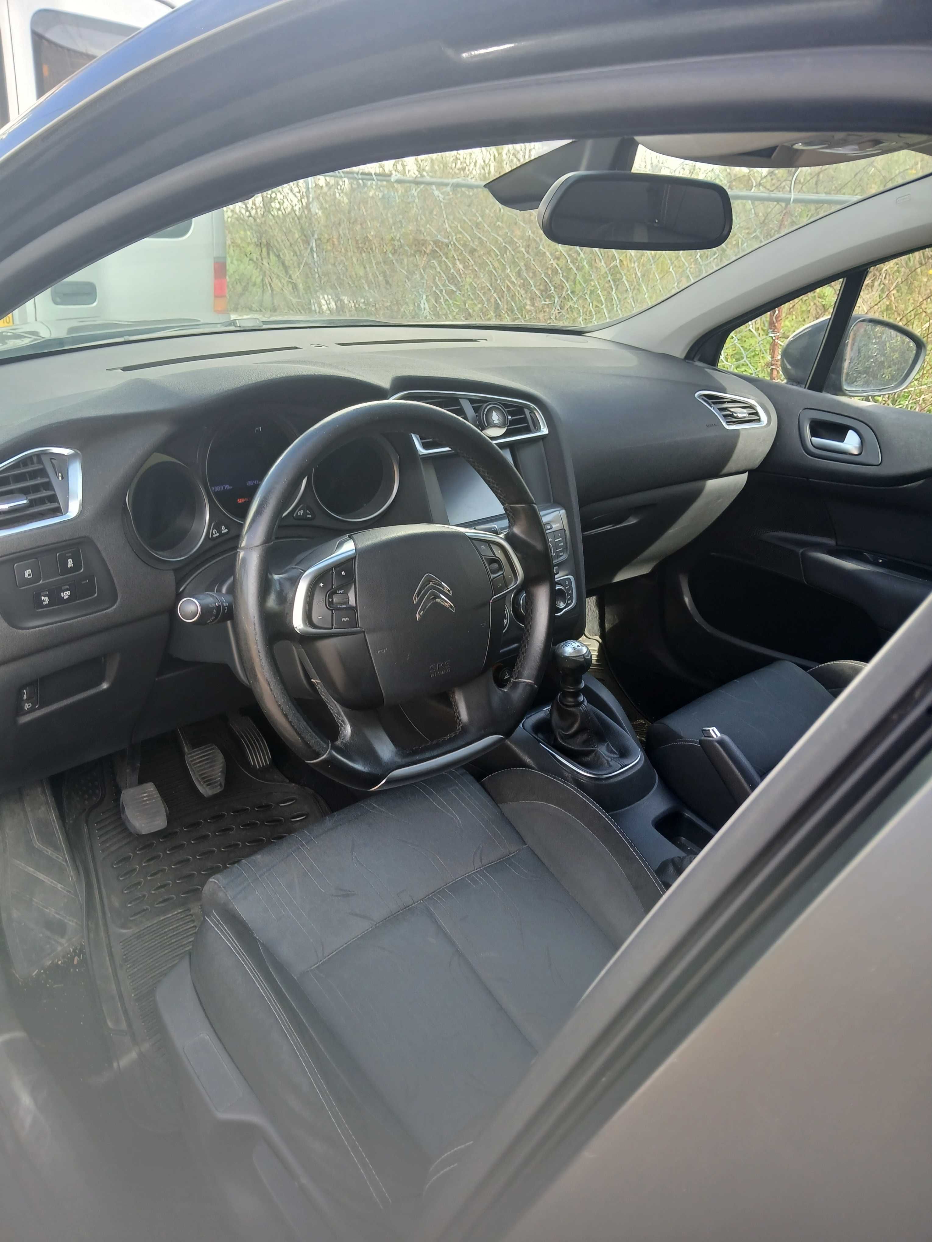 Vende se citroeen c4