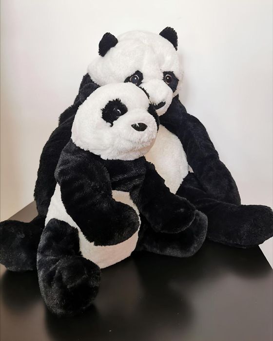Peluches Panda IKEA DJUNGELSKOG e KRAMIG — ótimo estado