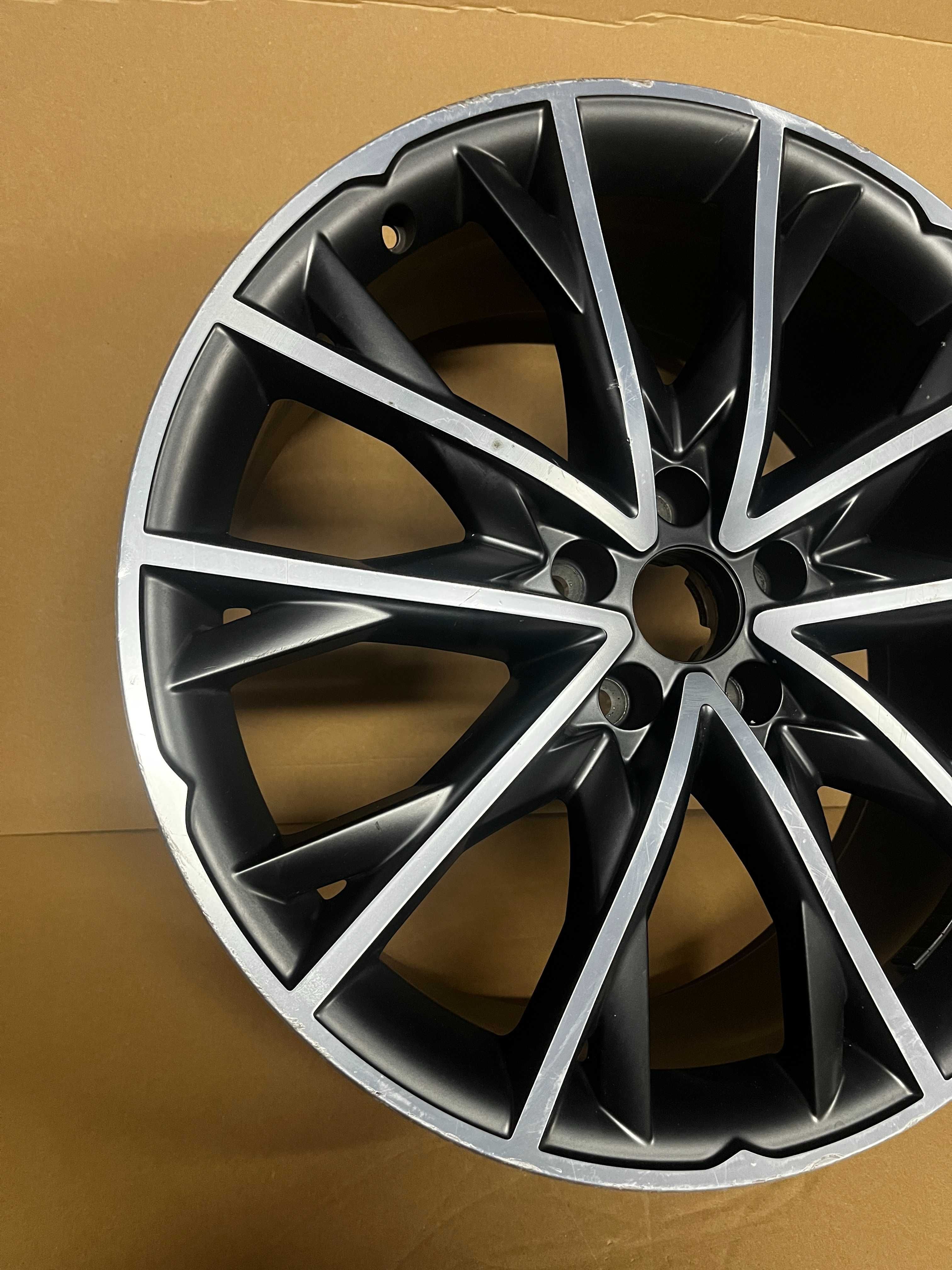 Felga Maserati Ghibli 20 cali 670.123.489 8,5Jx20 ET43 5x114.3