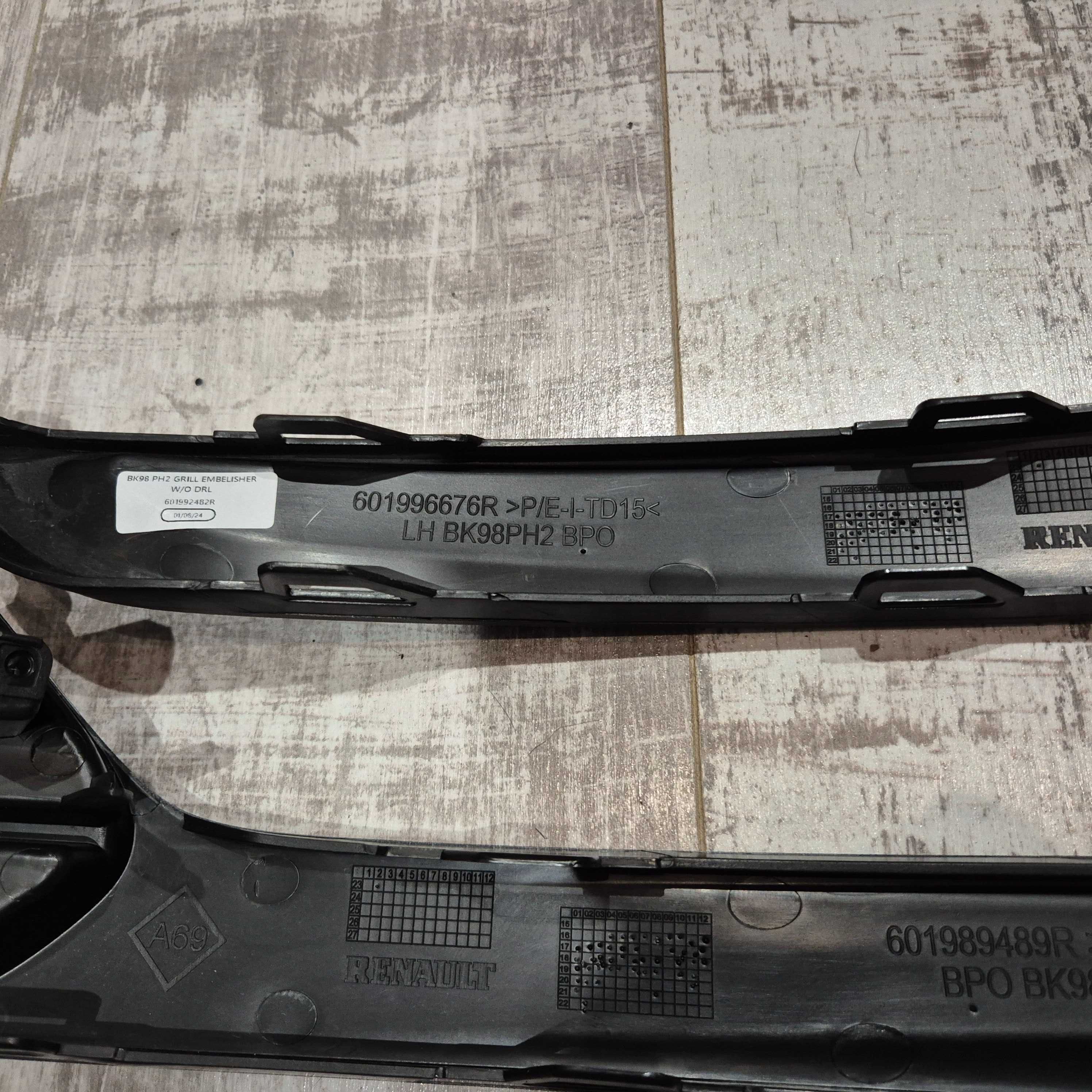 RENAULT CLIO IV LIFT 16+ Listwa Listwy zderzaka komplet ORYGINALNE