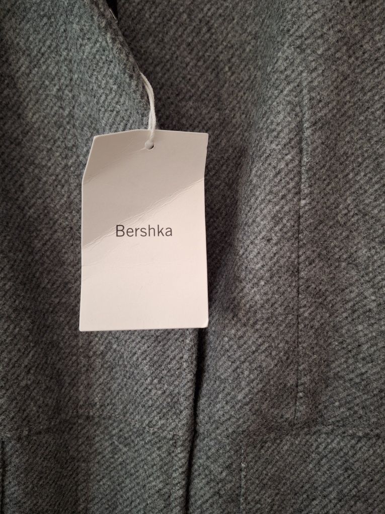 Płaszcz Bershka r.S-M
