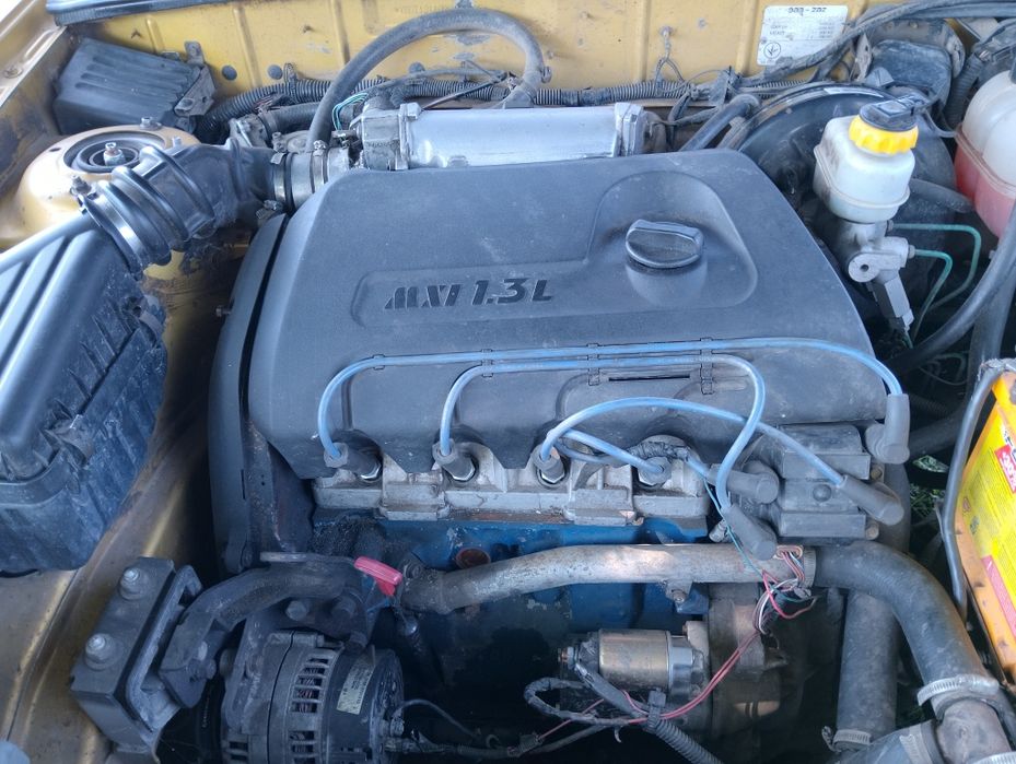 Продам сенс 1.3 в хорошому стані