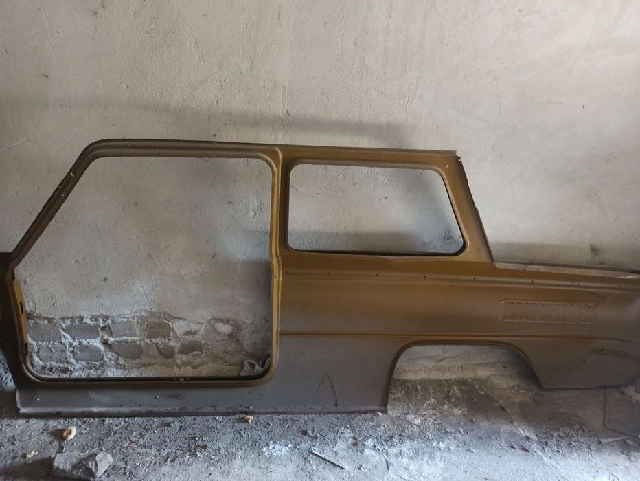 Продам новые кузовные детали,на автомобиль ЗАЗ-968м