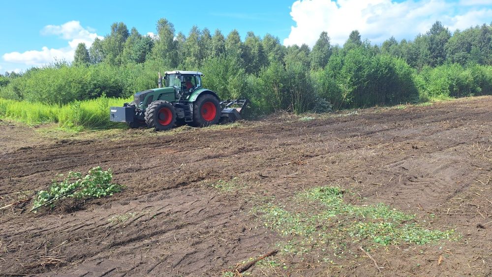 Mulczowanie Frezowanie Wycinka drzew Karczowanie Mulczer Wgłębny Leśny