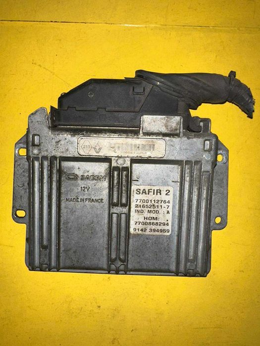 Блок управління двигуном Renault Clio 2 7700112764 7700868294