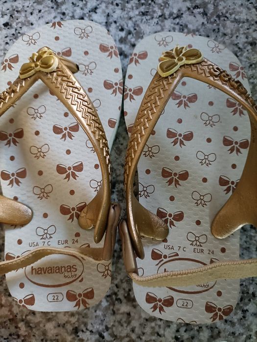 Sandália Havaianas - bebê - T 22