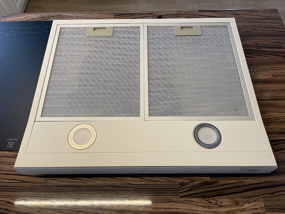 Okap kuchenny Focus podszafkowy Modo 60cm BIAŁY