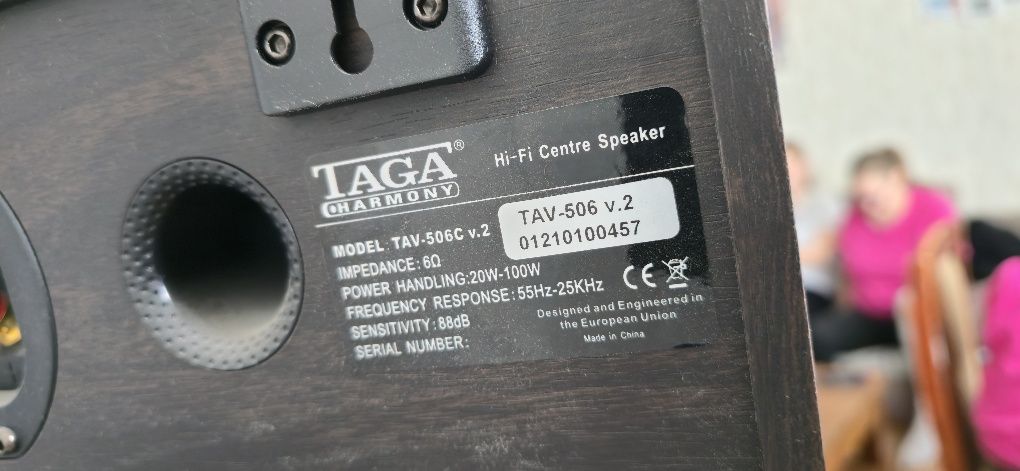 Kino domowe. Wzmacniacz ONKYO i 5 głośników TAGA