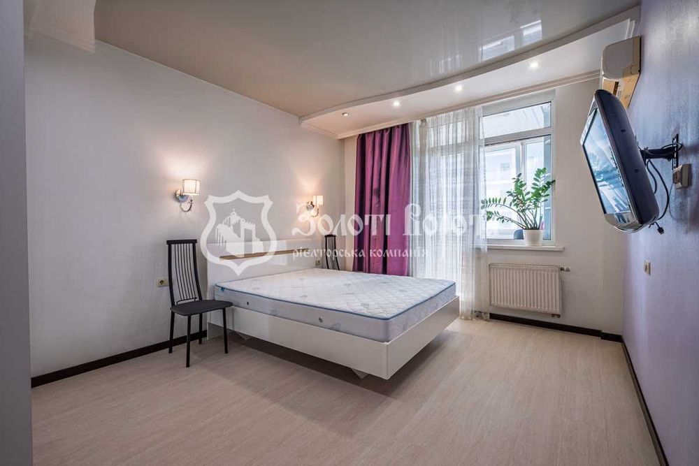 Квартира, 1к. Євроремонт. Ушакова, 1б, Новобіличі, Святошинський район
