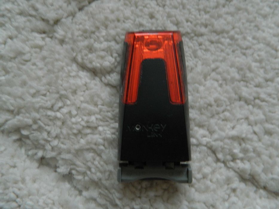 MONKEYLINK - Tylna lampka do roweru