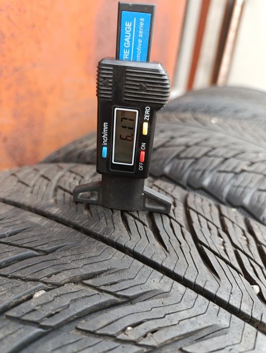 225/65 R17 Michelin Pilot Alpin 5 SUV