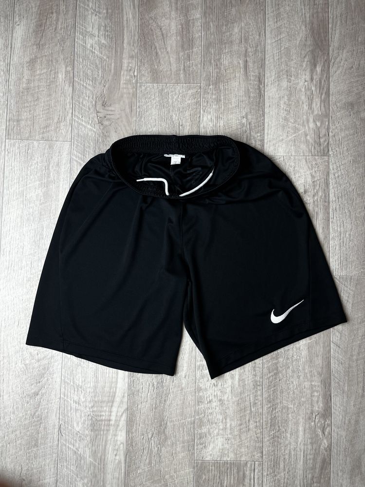 Шорты Nike dri-fit размер М оригинал спортивные чёрные мужские run бег