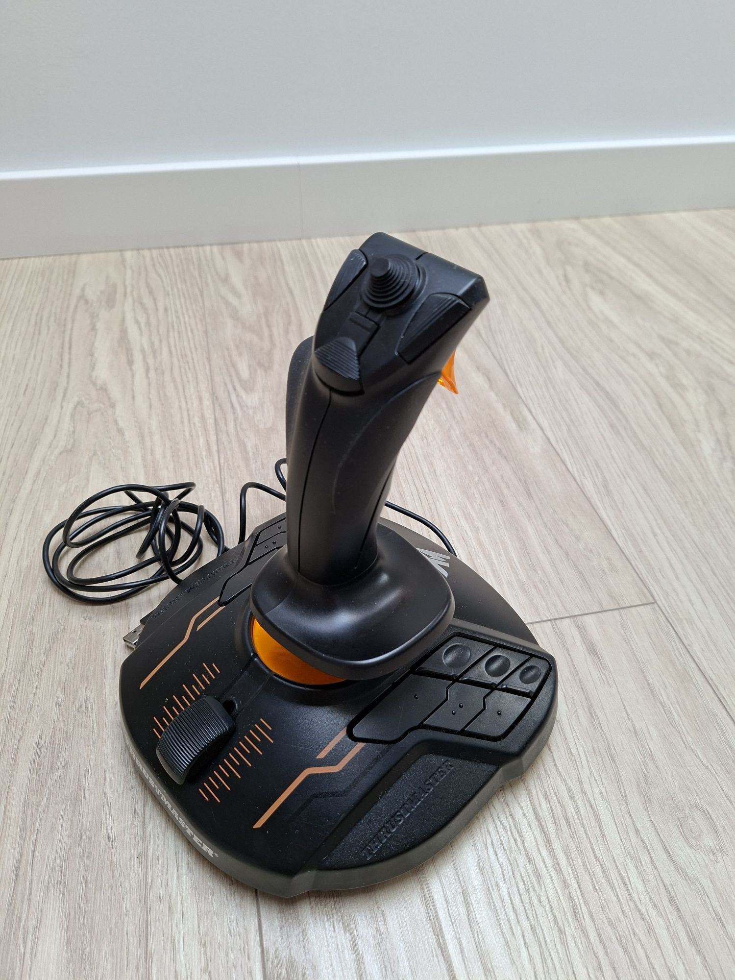 Thrustmaster T.16000M
