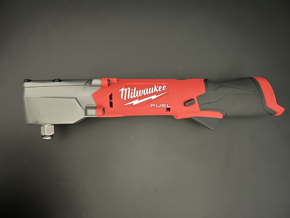 Grzechotka Klucz udarowy kątowy Milwaukee M12 FRAIWF12