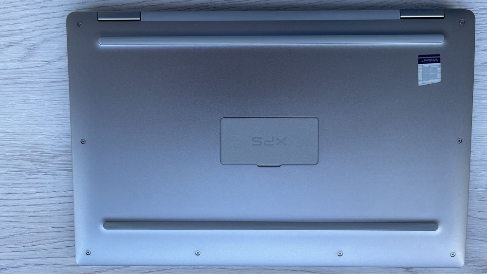 Dell XPS 9365 13.3 IPS FHD i7-7Y75/16/512