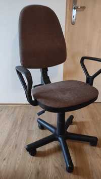 Krzeslo fotel obrotowy do biurka.