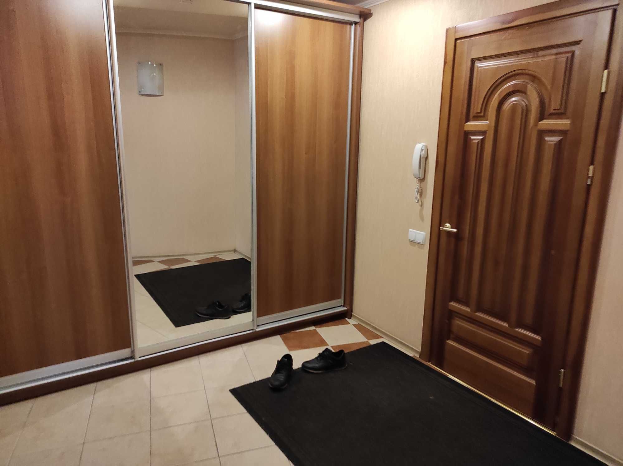 Поділля, лік. Ющенка, госпіталь, 2кімнатна, вул Зодчих42