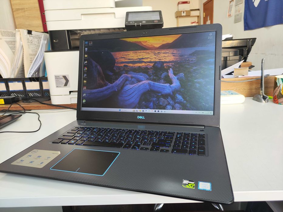 игровой ноутбук Dell G3 17-3779 17 IPS/8300H/Nvidia 1050 4/12/512Gb