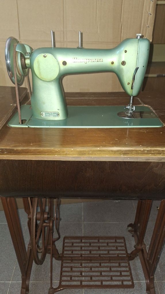 Maquina de costura antiga