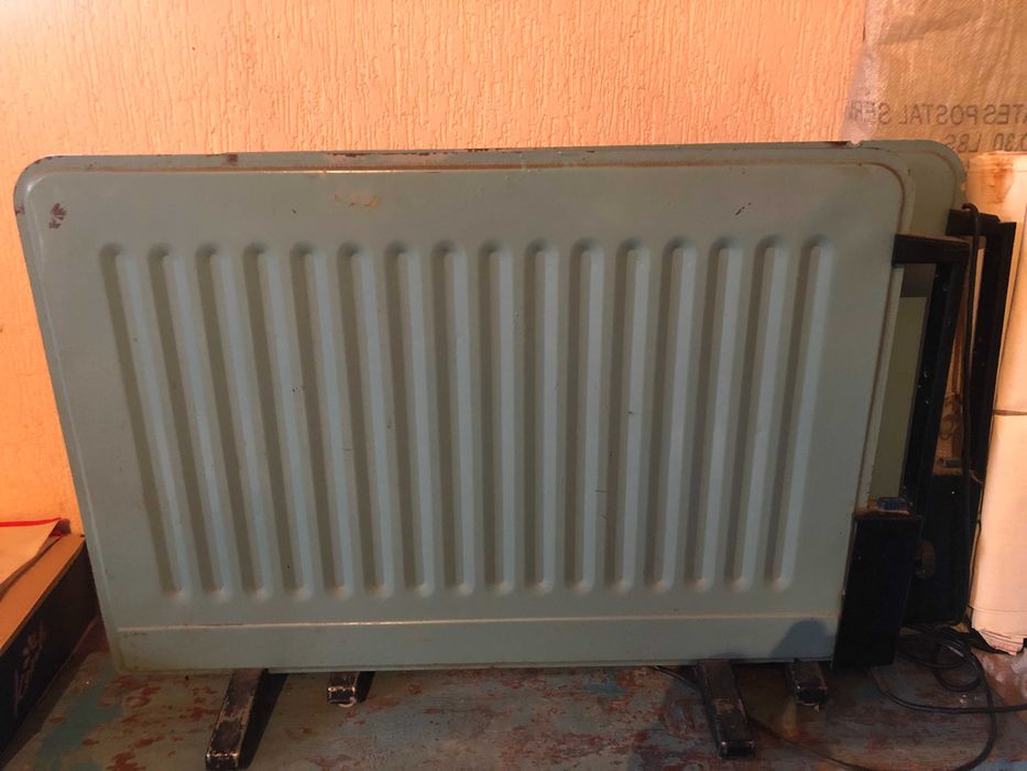 Продаються масляні електрообігрівачі