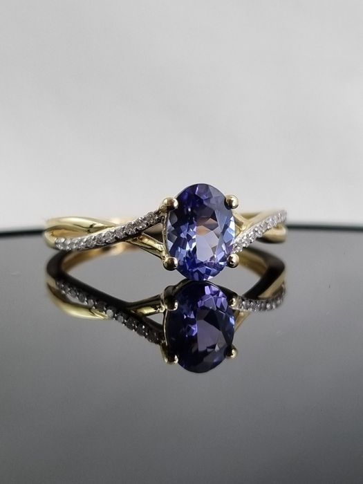 Luksusowy złoty pierścionek z diamentami i tanzanitem 585 tanzanit