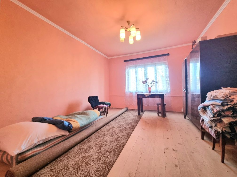 Будинок в Закарпатті,будинок в гарному селі.