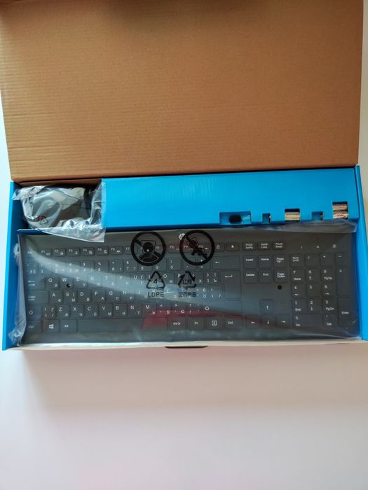 Клавіатура та мишка  безпровідні  hp