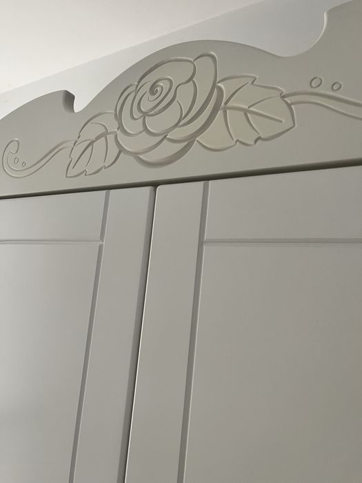 Meblik Bianco Fiori duza szafa