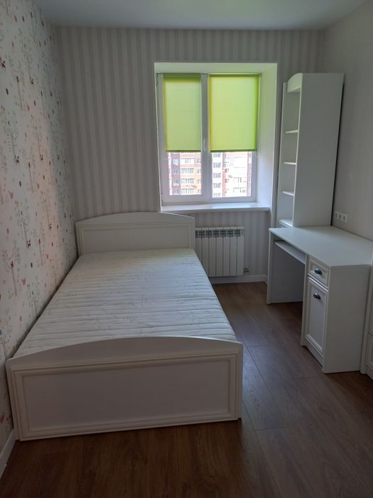 Продам шкафчики та ліжко