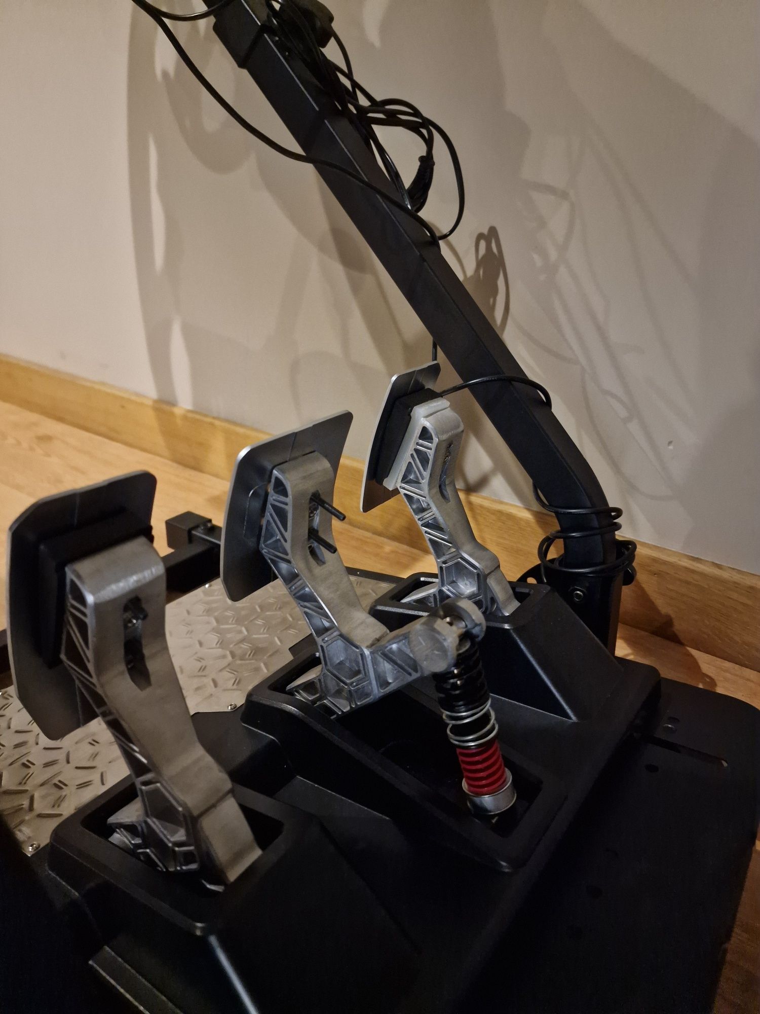 T300RS GT + TLCM pedais + TH8A caixa + base gt omega classic simulador